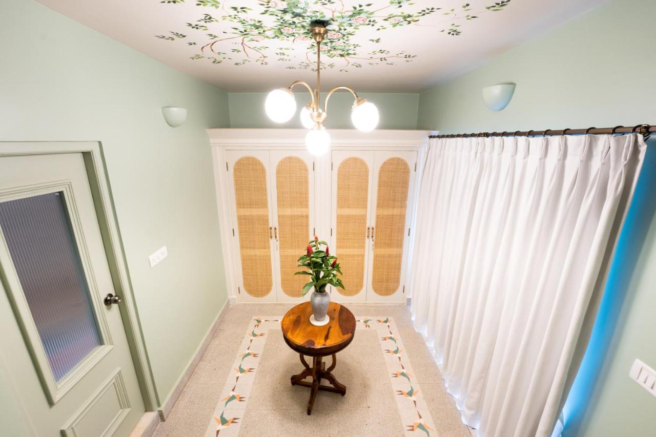 Elivaas 5 Bhk With Pvt Pool, Entertainment Room & Glass House - Bludoor Marmagao エクステリア 写真
