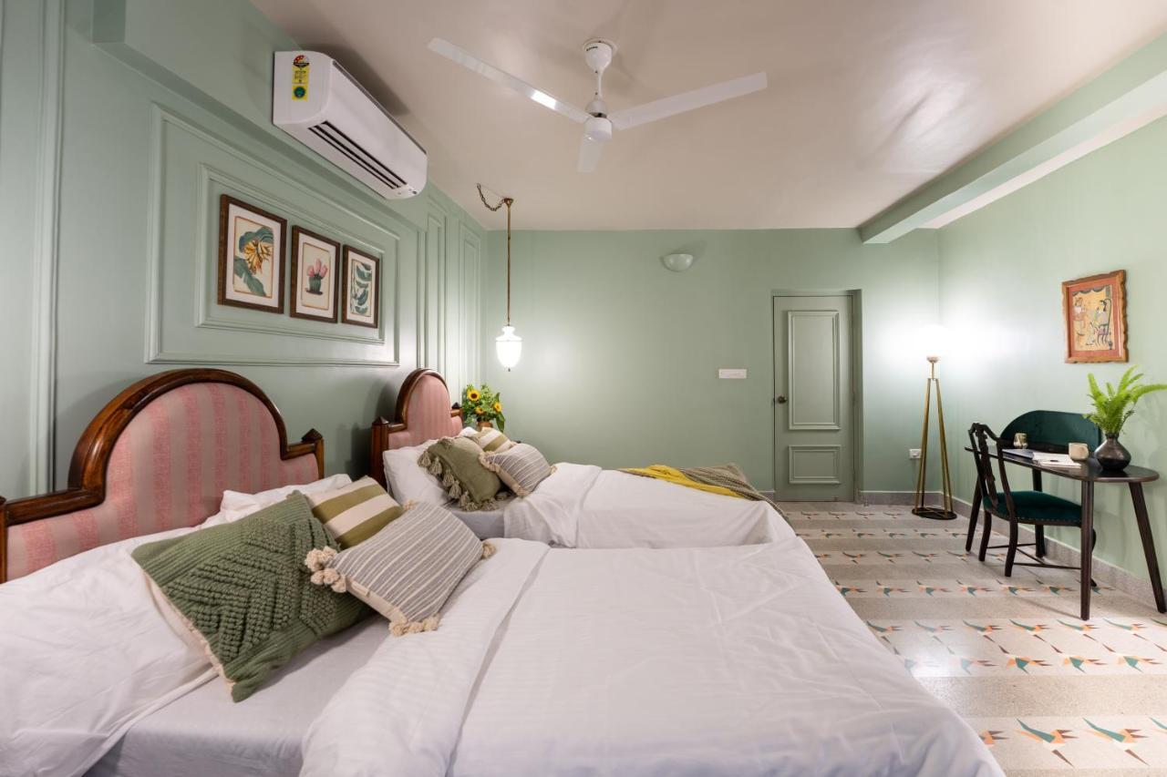 Elivaas 5 Bhk With Pvt Pool, Entertainment Room & Glass House - Bludoor Marmagao エクステリア 写真