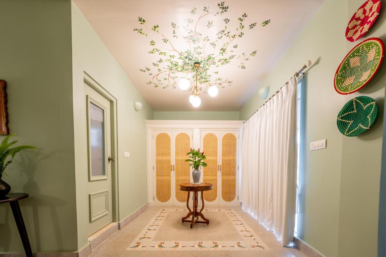 Elivaas 5 Bhk With Pvt Pool, Entertainment Room & Glass House - Bludoor Marmagao エクステリア 写真