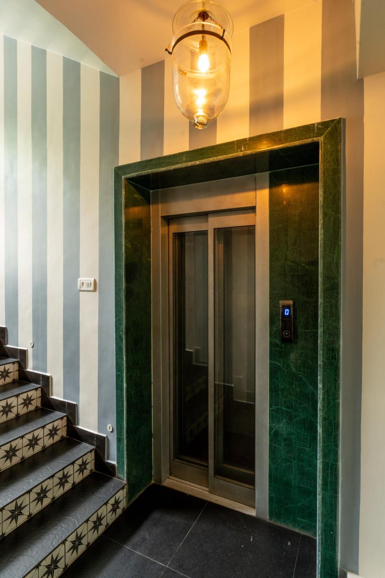 Elivaas 5 Bhk With Pvt Pool, Entertainment Room & Glass House - Bludoor Marmagao エクステリア 写真