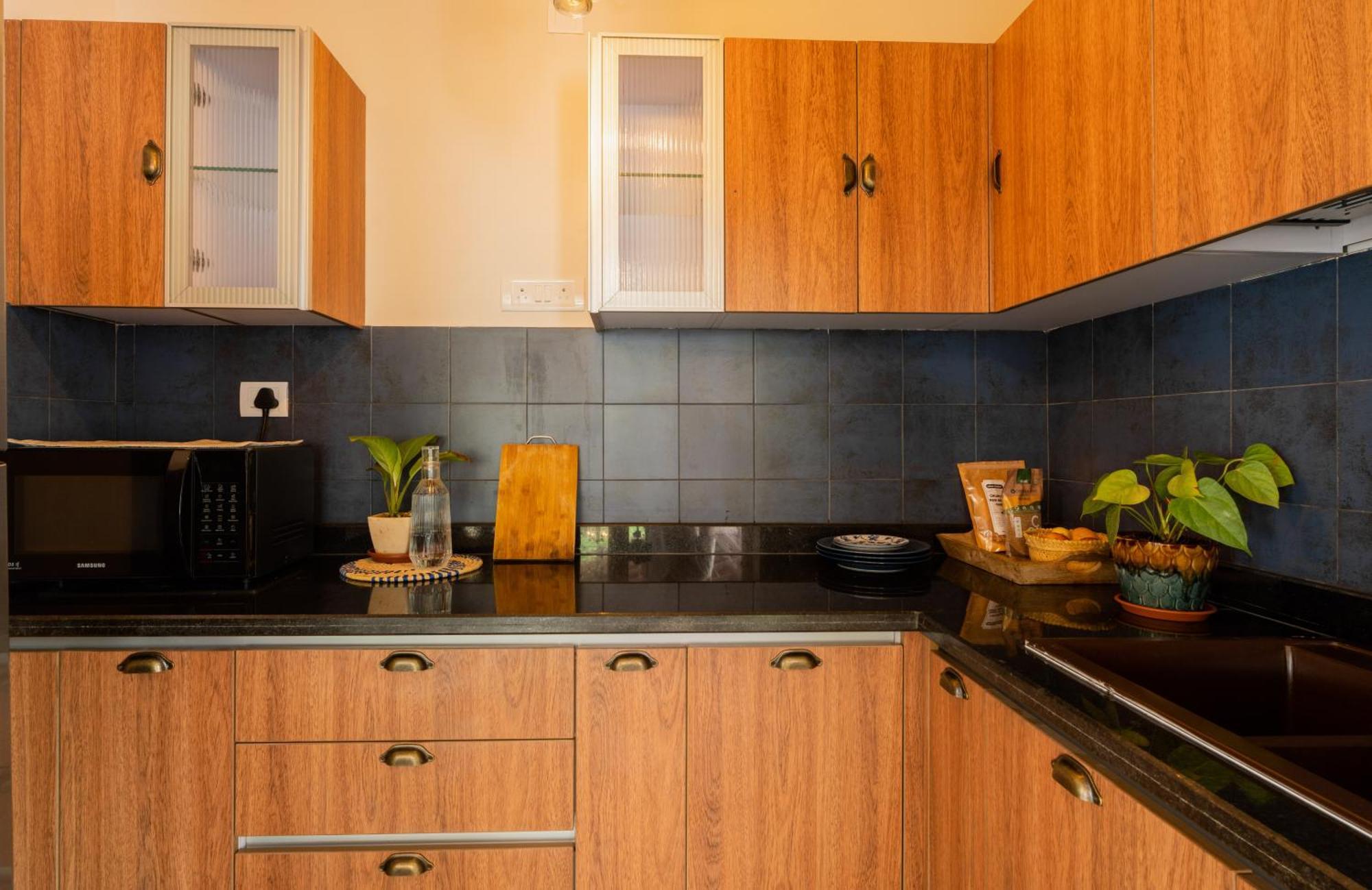 Elivaas 5 Bhk With Pvt Pool, Entertainment Room & Glass House - Bludoor Marmagao エクステリア 写真