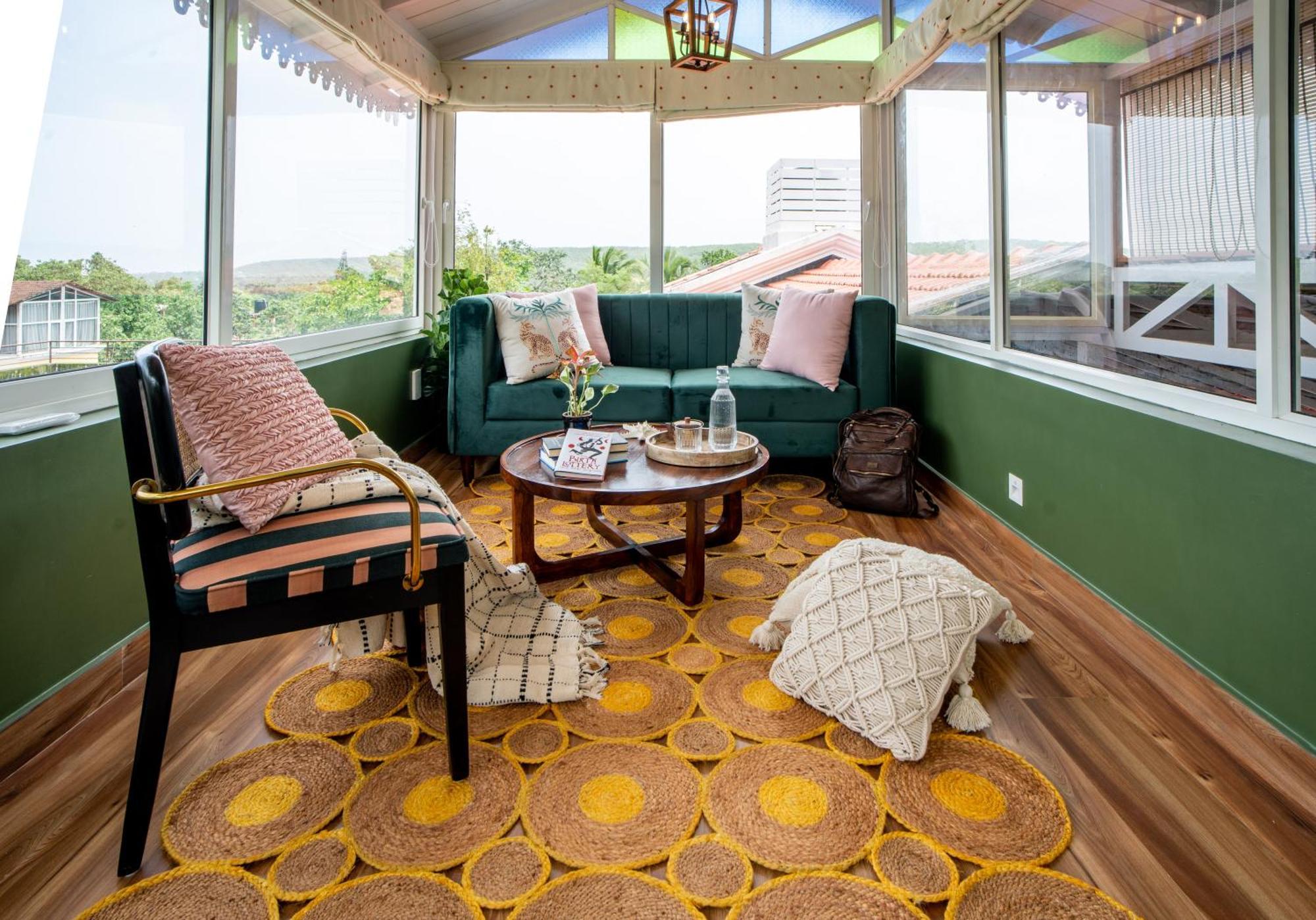 Elivaas 5 Bhk With Pvt Pool, Entertainment Room & Glass House - Bludoor Marmagao エクステリア 写真
