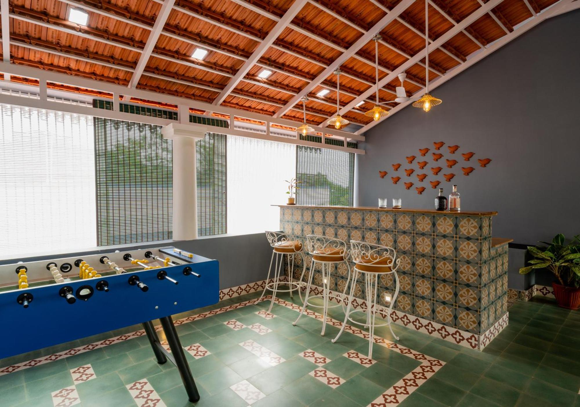 Elivaas 5 Bhk With Pvt Pool, Entertainment Room & Glass House - Bludoor Marmagao エクステリア 写真
