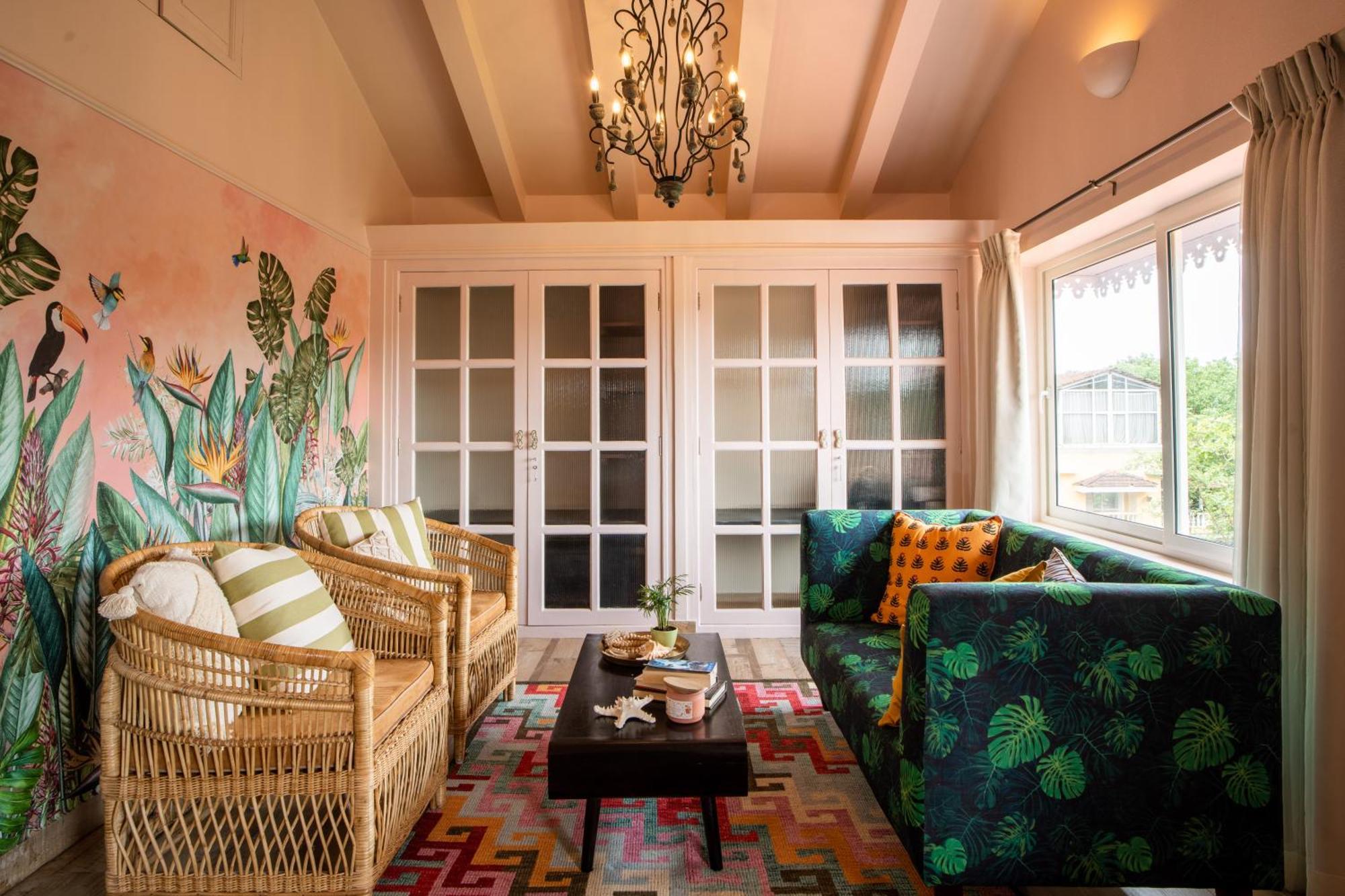 Elivaas 5 Bhk With Pvt Pool, Entertainment Room & Glass House - Bludoor Marmagao エクステリア 写真