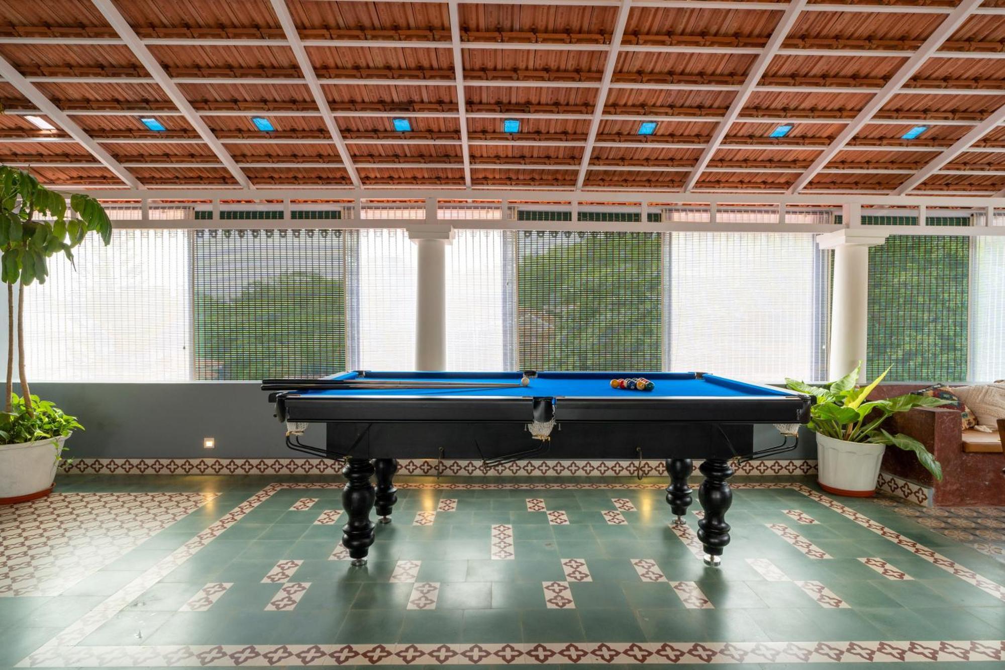 Elivaas 5 Bhk With Pvt Pool, Entertainment Room & Glass House - Bludoor Marmagao エクステリア 写真