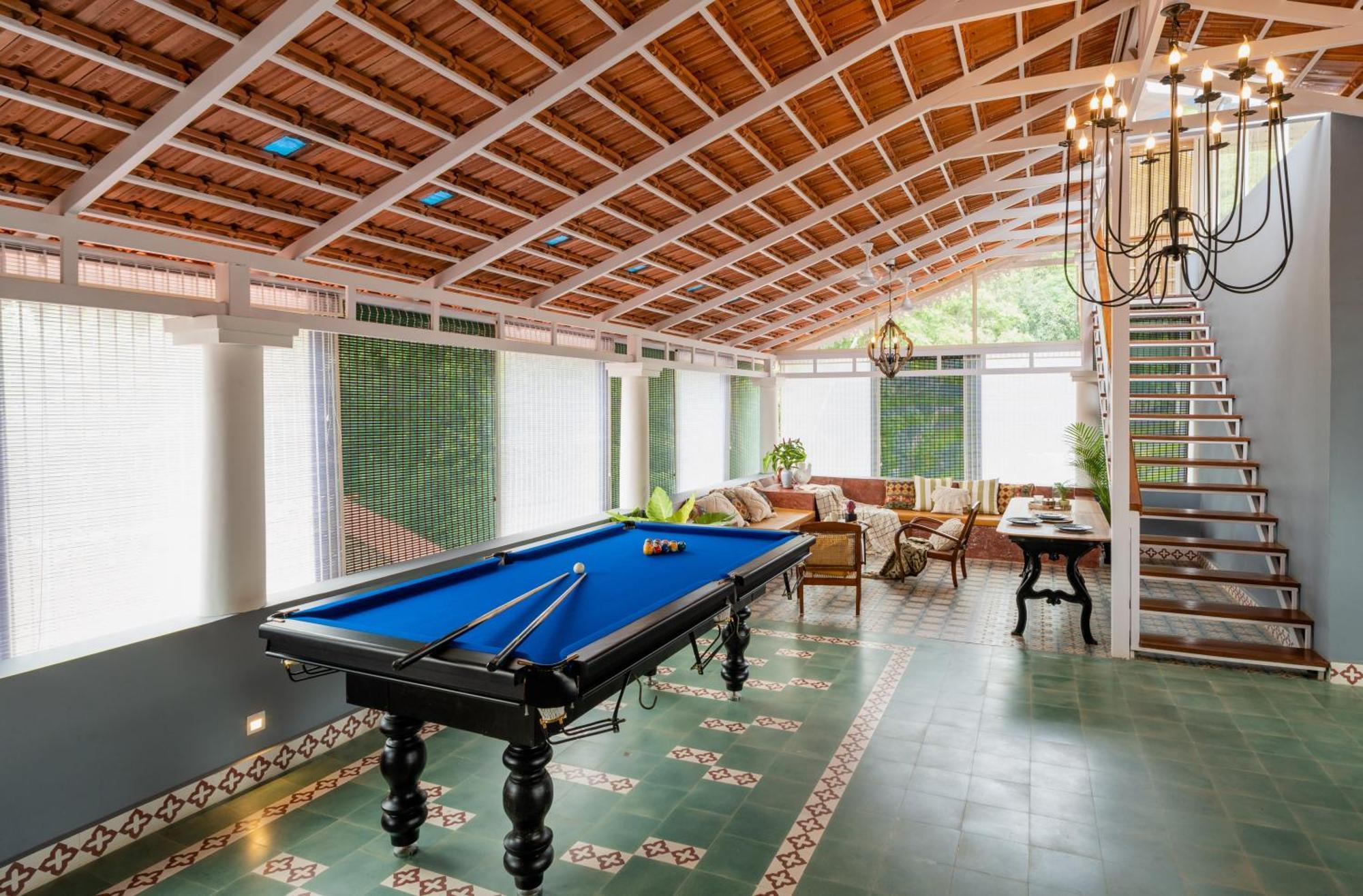 Elivaas 5 Bhk With Pvt Pool, Entertainment Room & Glass House - Bludoor Marmagao エクステリア 写真
